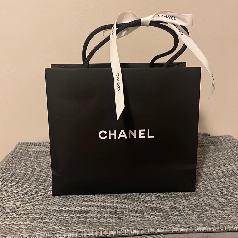 Chanel Gabrielle Essence
